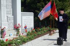 Service-at-the-Monument